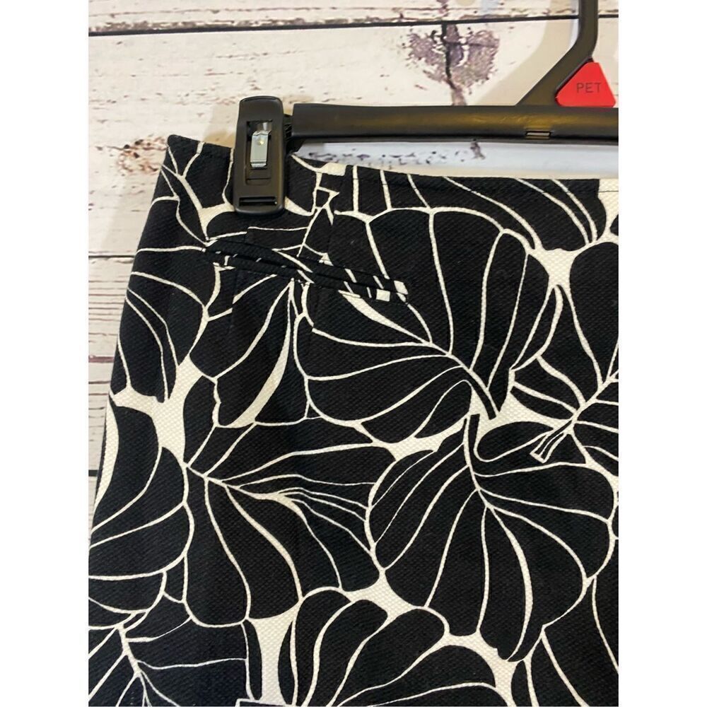 Talbots Cotton Spandex Pencil Skirt with side slit in Black and White Size 8P - Picture 4 of 7